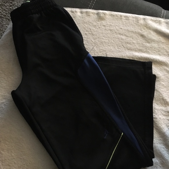 Boys Jordan Joggers - Picture 1 of 1